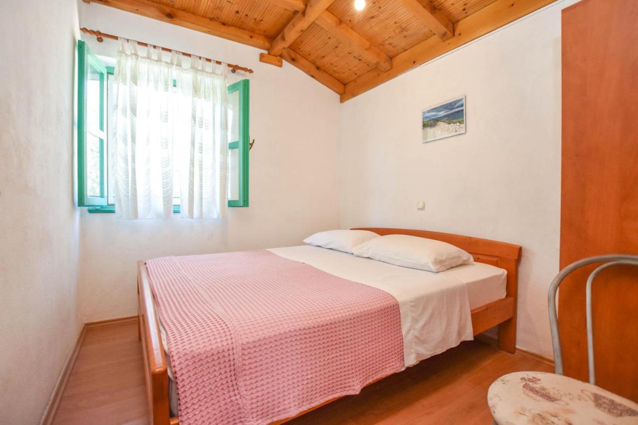 House Oliva Villa Tkon Exterior photo