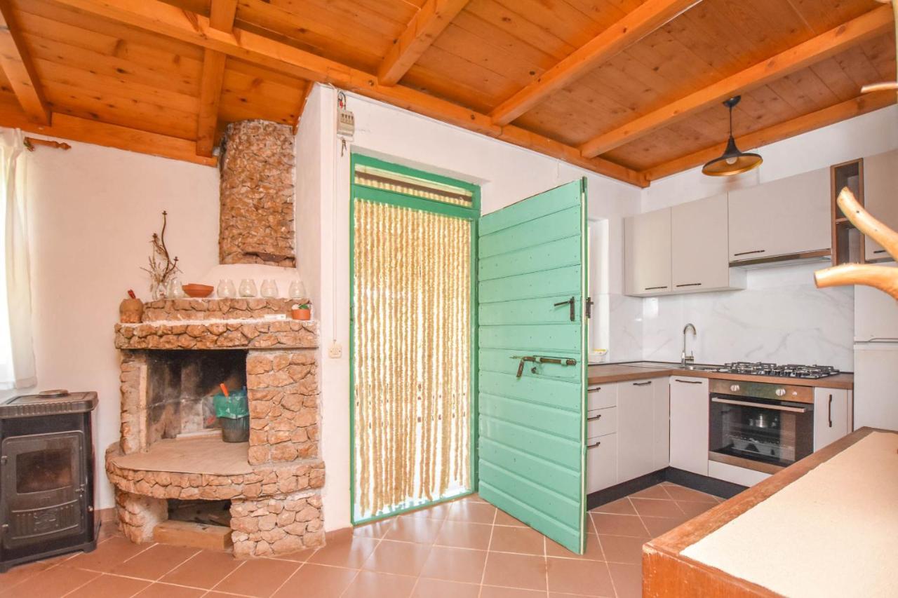 House Oliva Villa Tkon Exterior photo