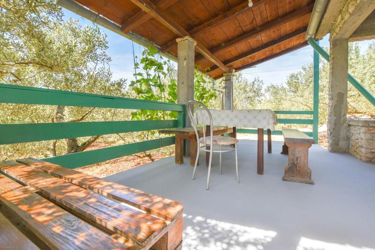 House Oliva Villa Tkon Exterior photo